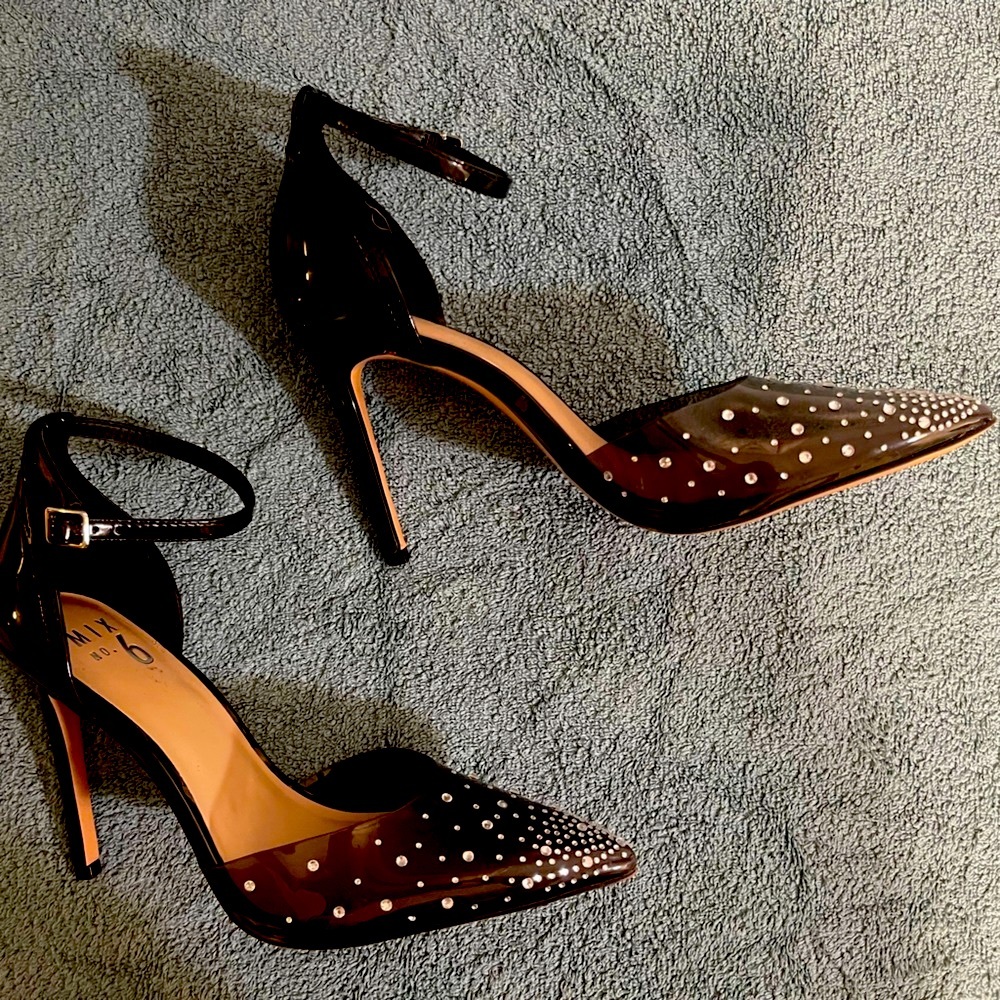 Mix no. 6 stiletto hells with sparkly studs on a clear toe - Black and clear